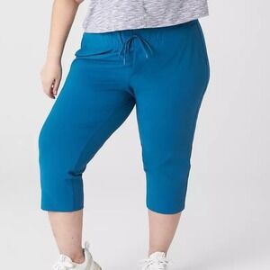 LIVI Active Lane Bryant 22/24W Teal Capri Pants Drawstring Pocket, Retail $65